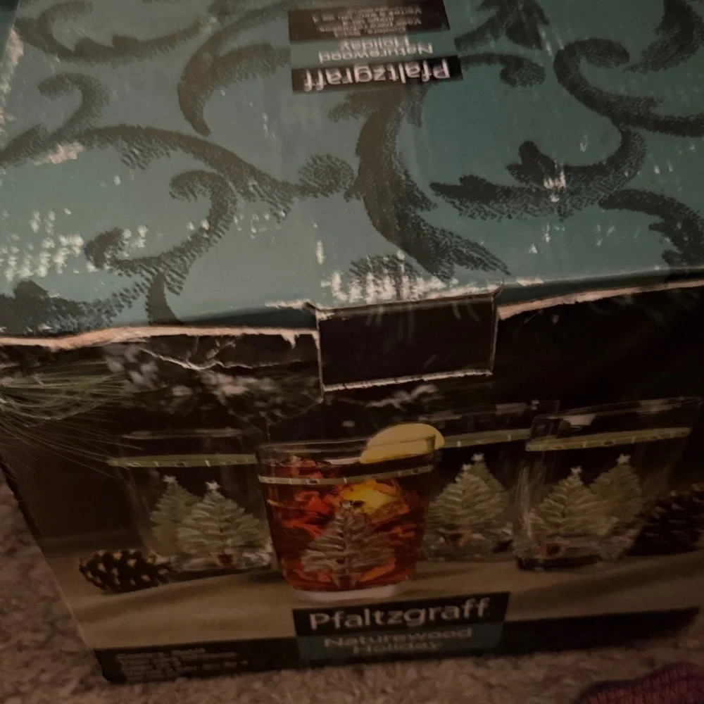 Pfaltzgraff Naturewood Holiday Coolers Glasses - Green and Gold